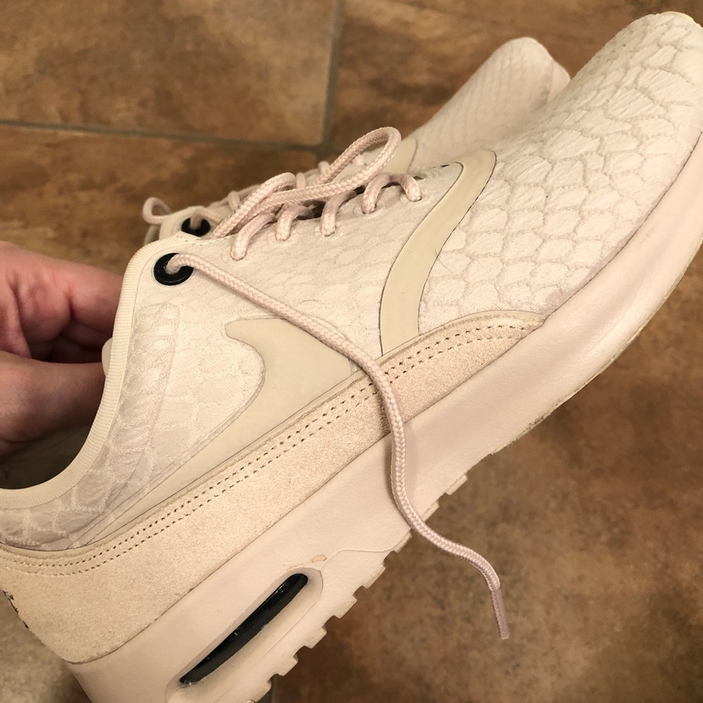 Nike Airmax Snakeskin Embossed Sneakers